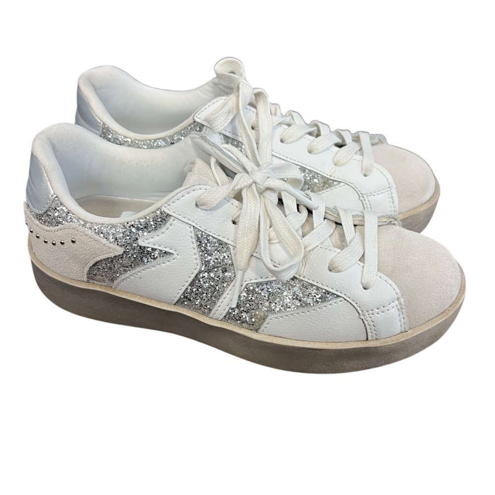 3/$30 ☀️ Culture of Brave C.O.B Play Leather Sneaker in Silver with Glitter Wing